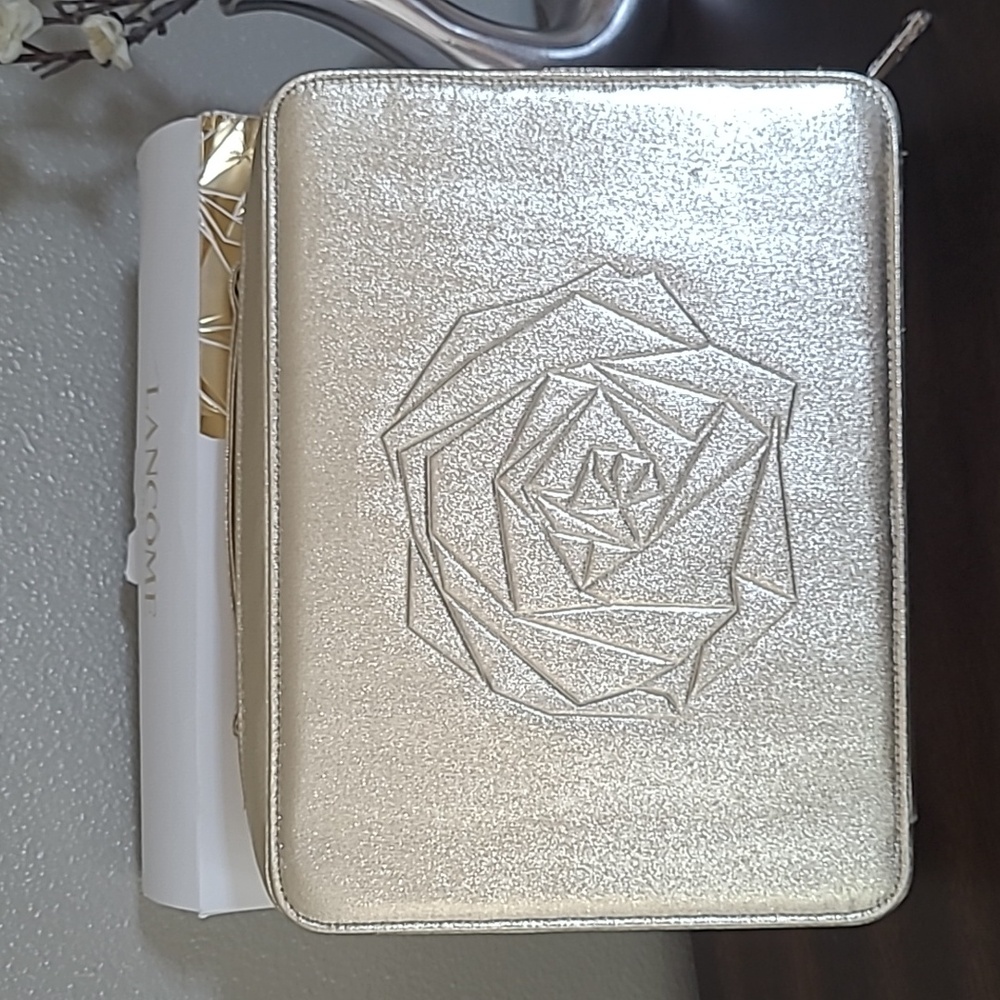 Lancôme Vanity Case Limited Edition Cosmetic case /Make-up(Accessory) Case only.